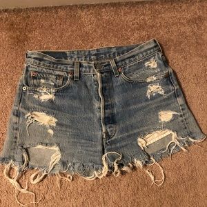 Levi’s 501 cutoff shorts